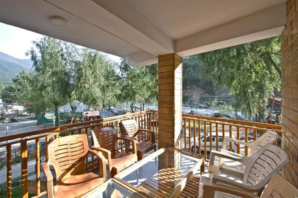 Himalayan Hill Queen Resort, Manali M98160-43400 Екстериор снимка